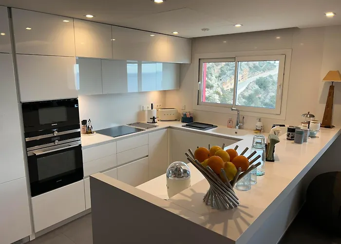 Apartment Blue Infinity 7 *